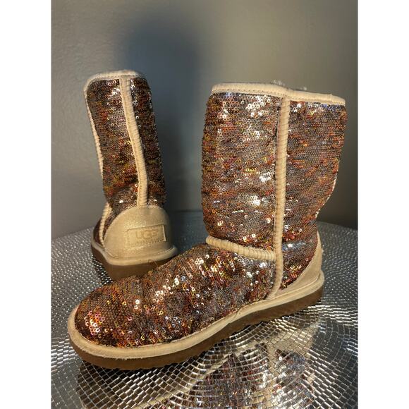 Gold Sequin Ugg Size 6 - Picture 15 of 16